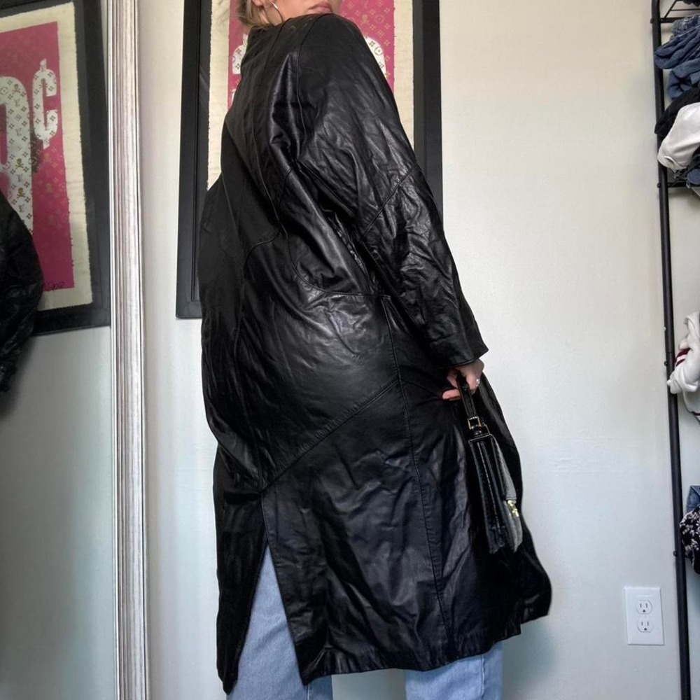 Vintage 90s Leather Trench - Picture 6 of 6